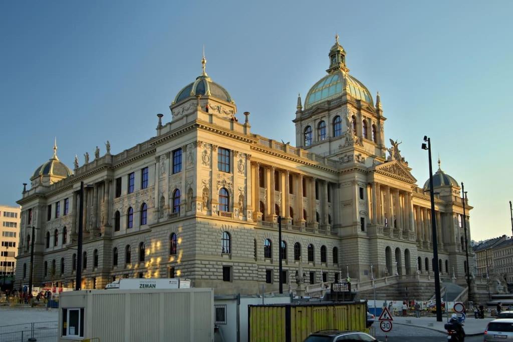 Beautiful Near Muzeum Praha